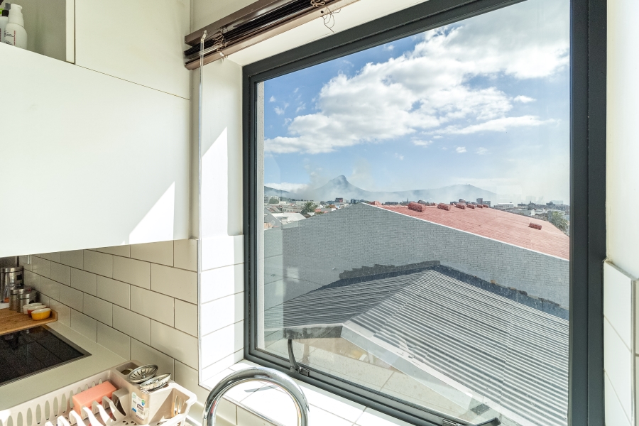 1 Bedroom Property for Sale in Woodstock Western Cape